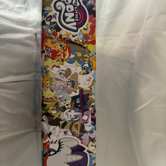 Rarity Fashion Runway My Little Pony Friendship is Magic - Picture 6 of 9